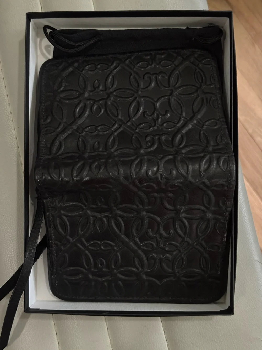 Alex and Ani genuine embossed super soft leather wallet Black in box with bag